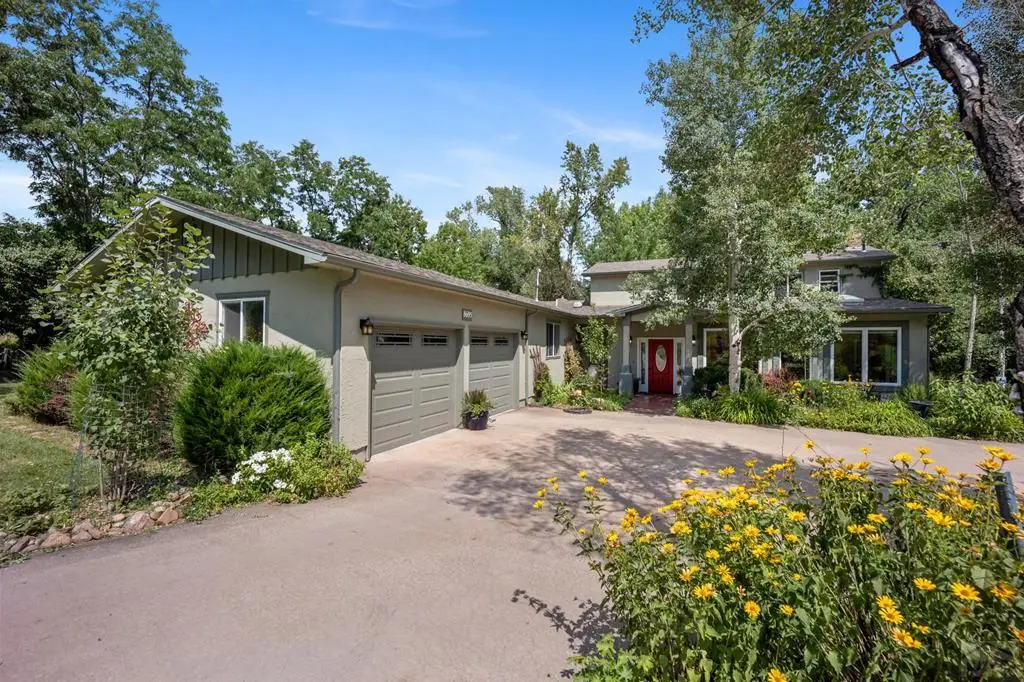 8695 Pine Dr, Beulah, CO 81023 - #1