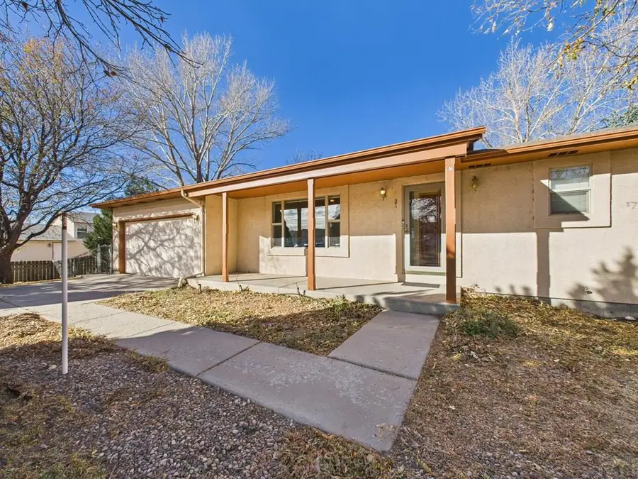 21 S Golfwood Dr W, Pueblo, CO 81007 - Image #3