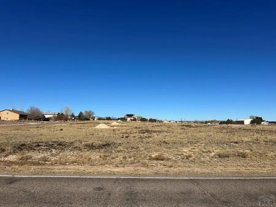 746 W Carrizo Springs Ave, Pueblo, CO 81007 - Image #3