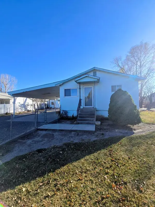 2016 La Salle Rd, Pueblo, CO 81006