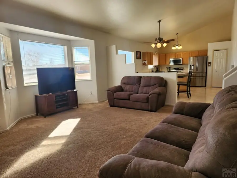 1467 W Plaza De Los Leones Dr, Pueblo West, CO 81007 - Image #2