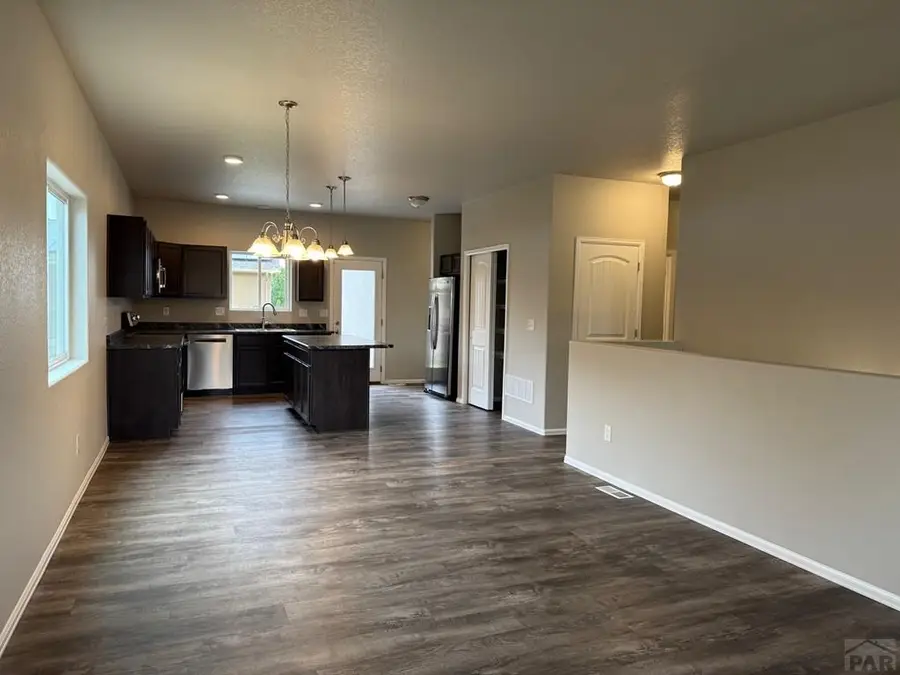 3402 Ptarmigan Ln, Pueblo, CO 81005 - Image #3