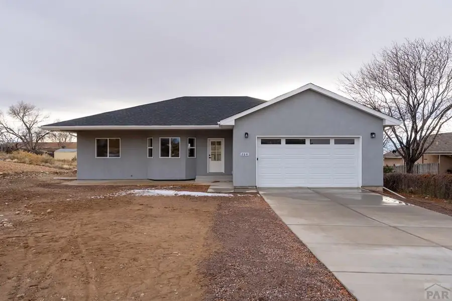 264 W Laurue Ln, Pueblo West, CO 81007 - Image #2