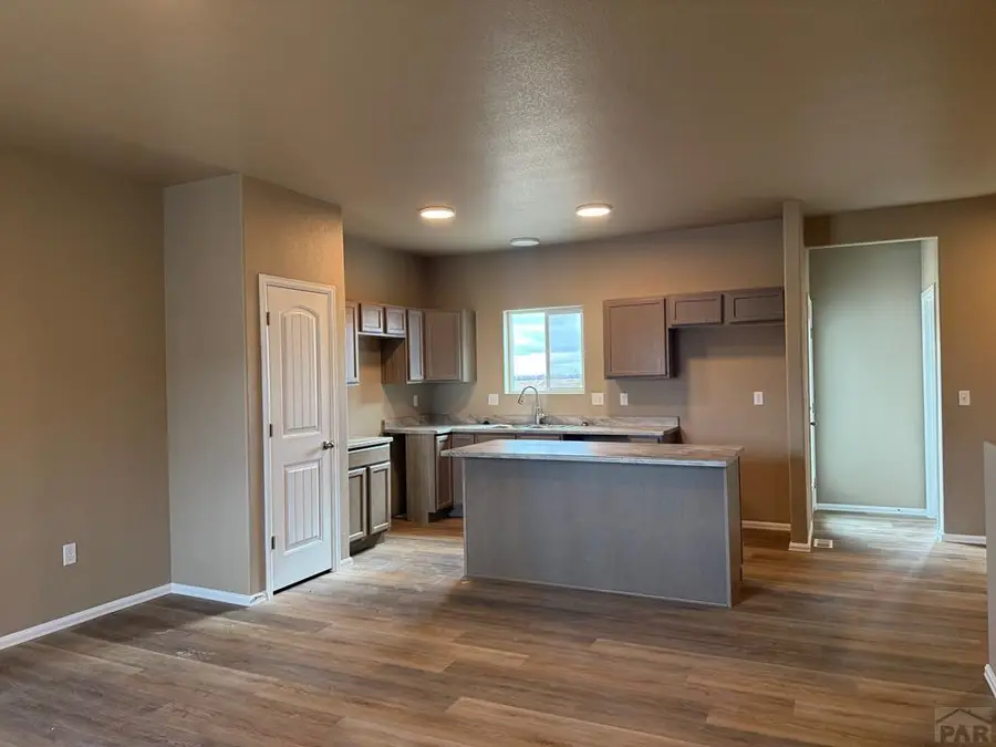 3526 Wapiti Ln, Pueblo, CO 81005 - Image #2