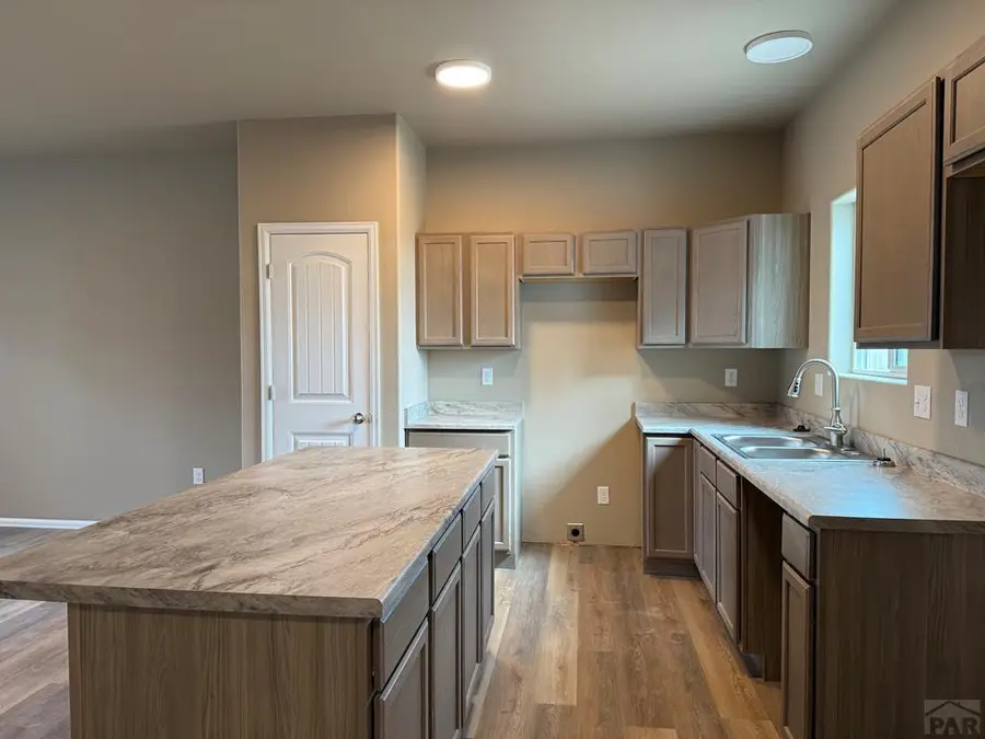 3526 Wapiti Ln, Pueblo, CO 81005 - Image #3