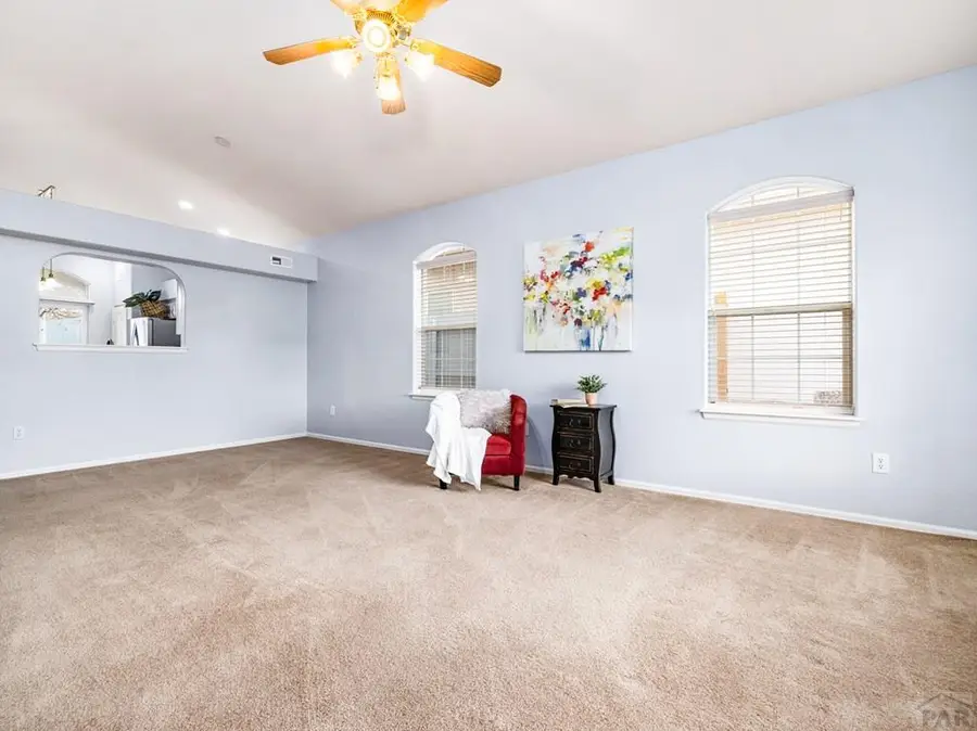 1044 Willowcrest Dr, Pueblo, CO 81005 - Image #3