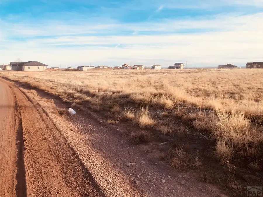 1120 E Ivanhoe Dr, Pueblo West, CO 81007 - Image #2