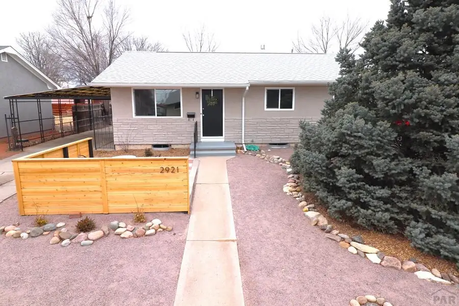 2921 Azalea St, Pueblo, CO 81005 - Image #2