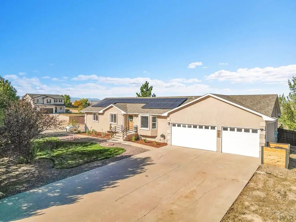 797 E Parkrose Dr, Pueblo West, CO 81007 - Image #1
