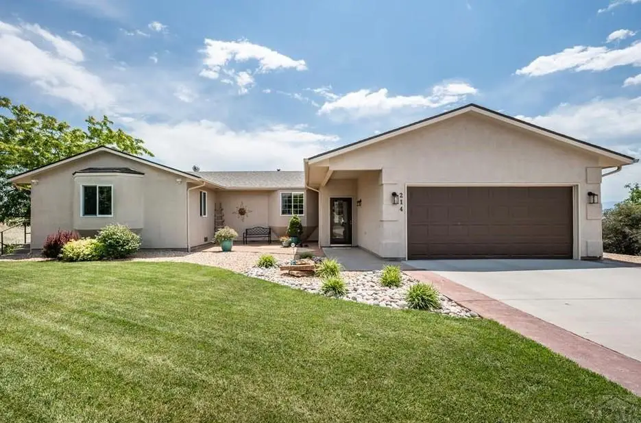 214 W Winterhaven Dr, Pueblo West, CO 81007 - Image #1