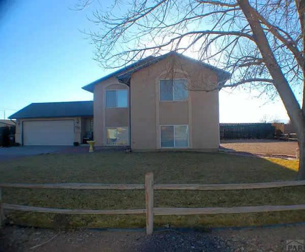 431 N Desert Cove Dr, Pueblo West, CO 81007