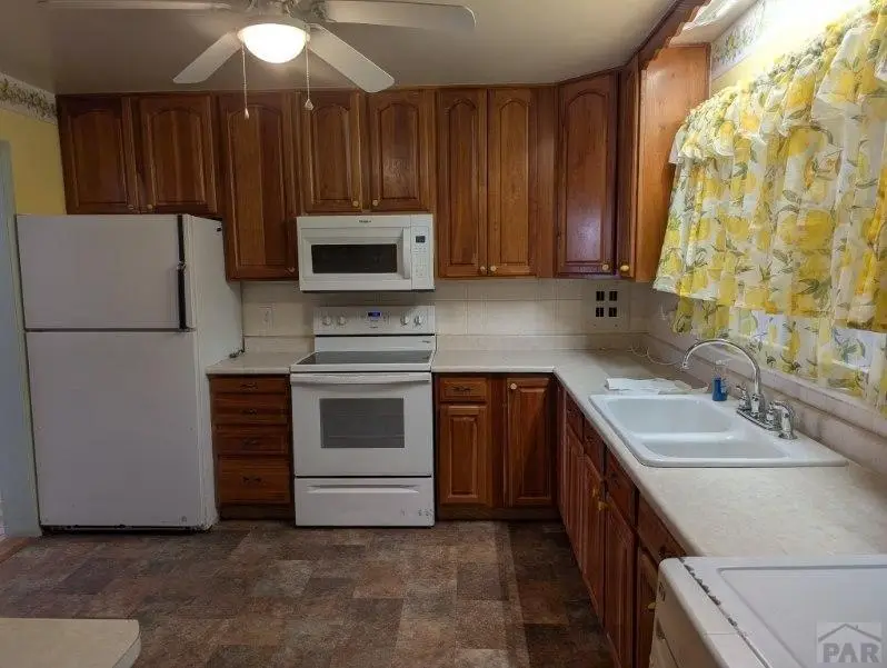 1215 Liberty Lane, Pueblo, CO 81001 - #3