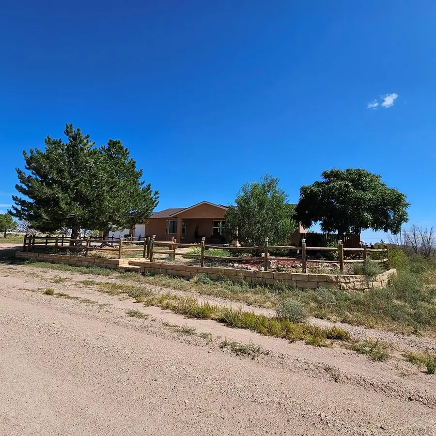 1286 N Ladonia Dr, Pueblo, CO 81007 - Image #2