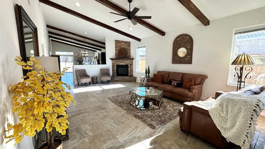 806 Thorncrest Dr, Pueblo, CO 81005 - Image #3