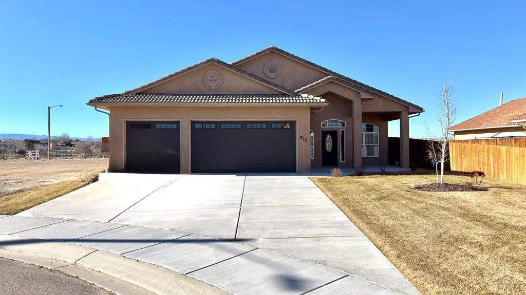 815 Thorncrest Dr, Pueblo, CO 81005 - Image #1