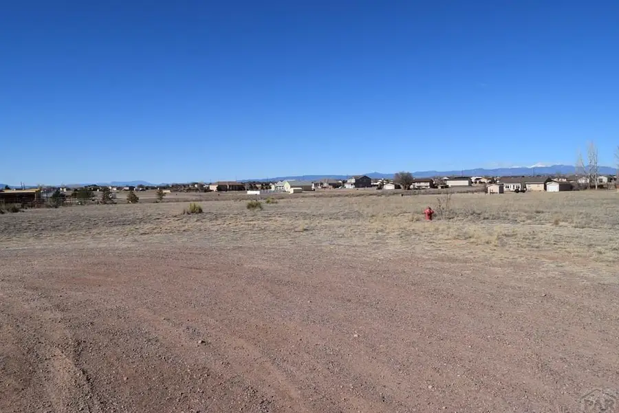 860 S Mcculloch Ct, Pueblo West, CO 81007 - Image #3