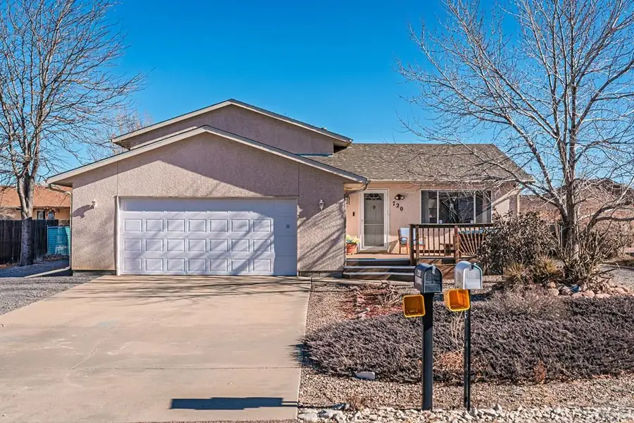 720 S Fleming Dr, Pueblo West, CO 81007 - Image #2
