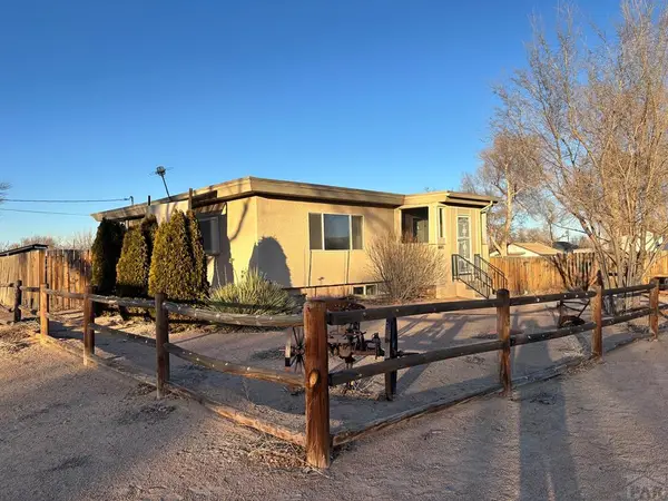 4611 St Clair Ave, Pueblo, CO 81005