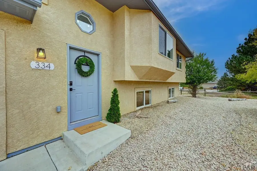 334 W Golden Eagle Way, Pueblo West, CO 81007 - #2