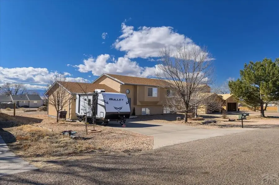 334 W Golden Eagle Way, Pueblo West, CO 81007 - #3