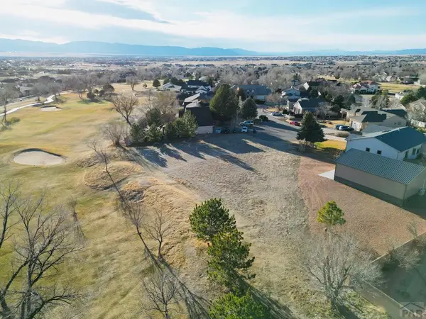 354 W Sand Trap Lane, Pueblo West, CO 81007