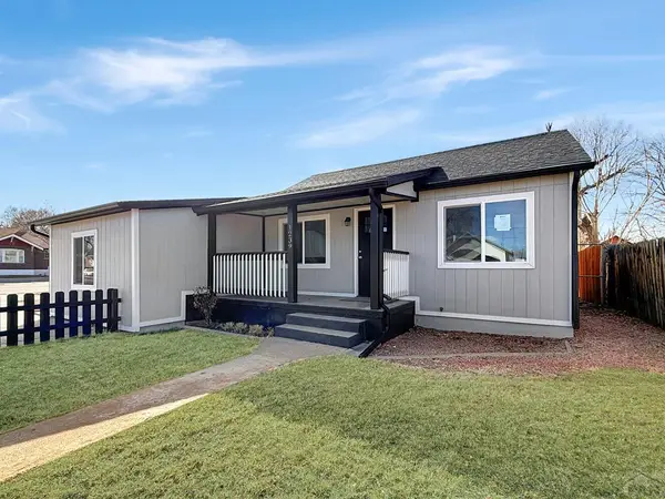 1239 Carteret Ave, Pueblo, CO 81004