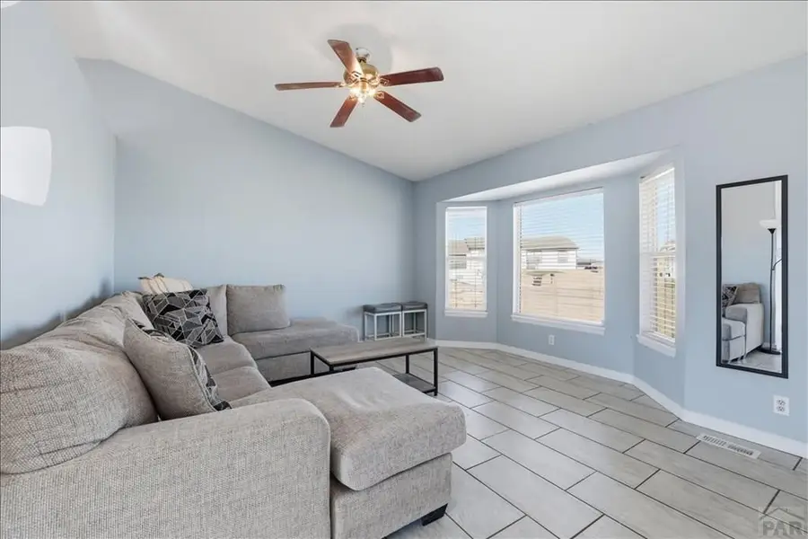 807 S Aguilar Ln, Pueblo, CO 81007 - #3