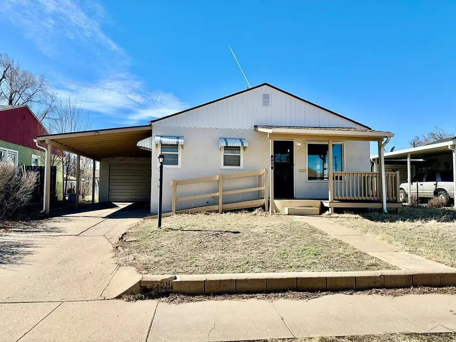 726 W Corona Ave, Pueblo, CO 81004 - #2
