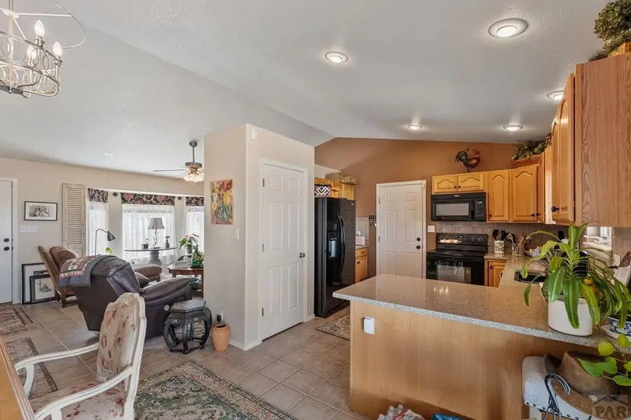 429 W Strawberry Dr, Pueblo West, CO 81007 - #3