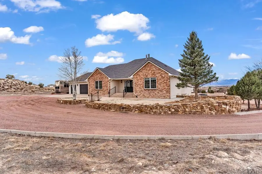 504 S Meredith Dr, Pueblo West, CO 81007 - #2