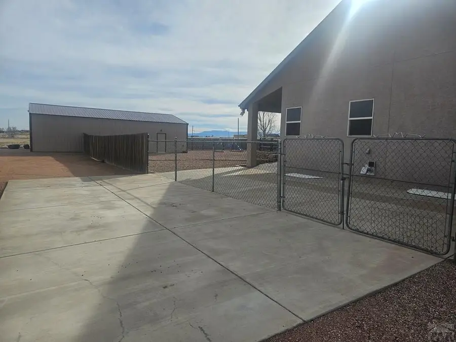 1408 E Kiva Dr, Pueblo West, CO 81007 - #2