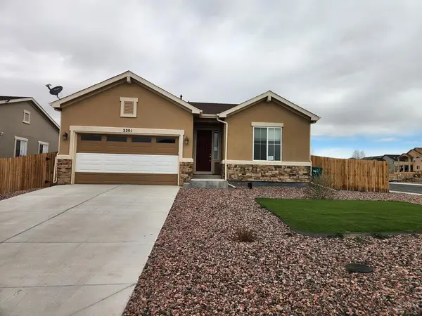 2201 Sunrise Ln, Pueblo, CO 81008