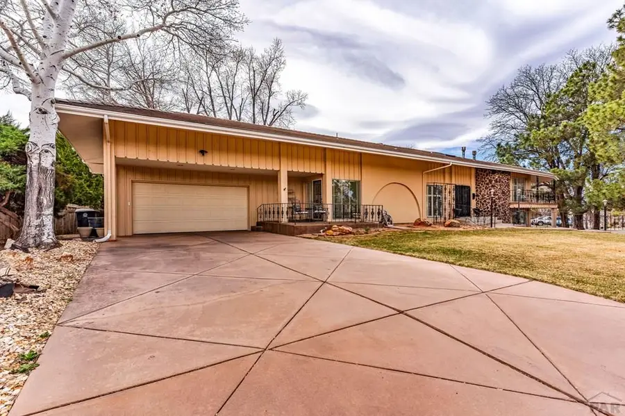 2126 Comanche Rd, Pueblo, CO 81001 - #2