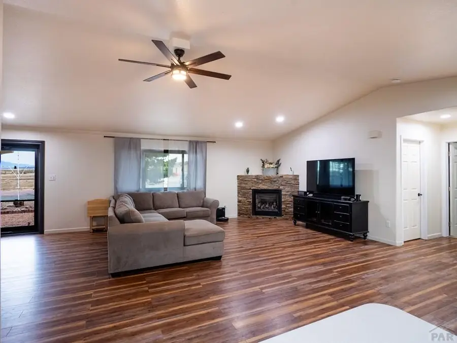 486 E Earl Dr, Pueblo West, CO 81007 - #3