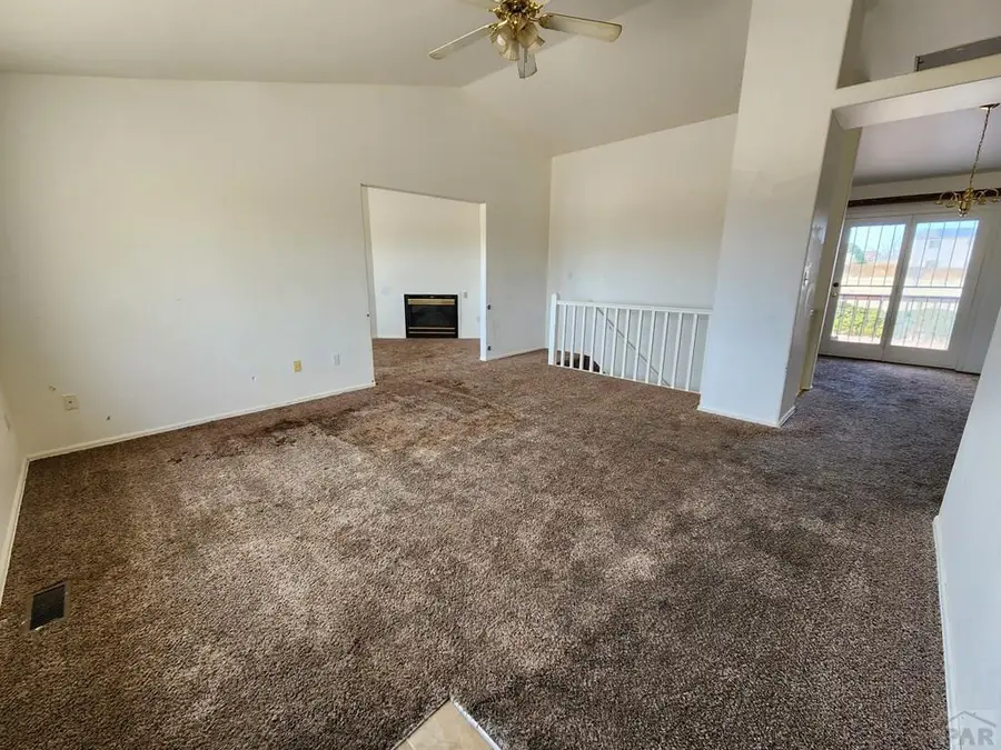 659 S Camrose Dr, Pueblo, CO 81007 - #2