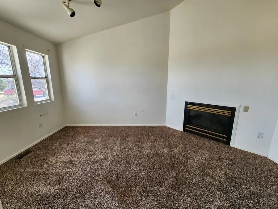 659 S Camrose Dr, Pueblo, CO 81007 - #3
