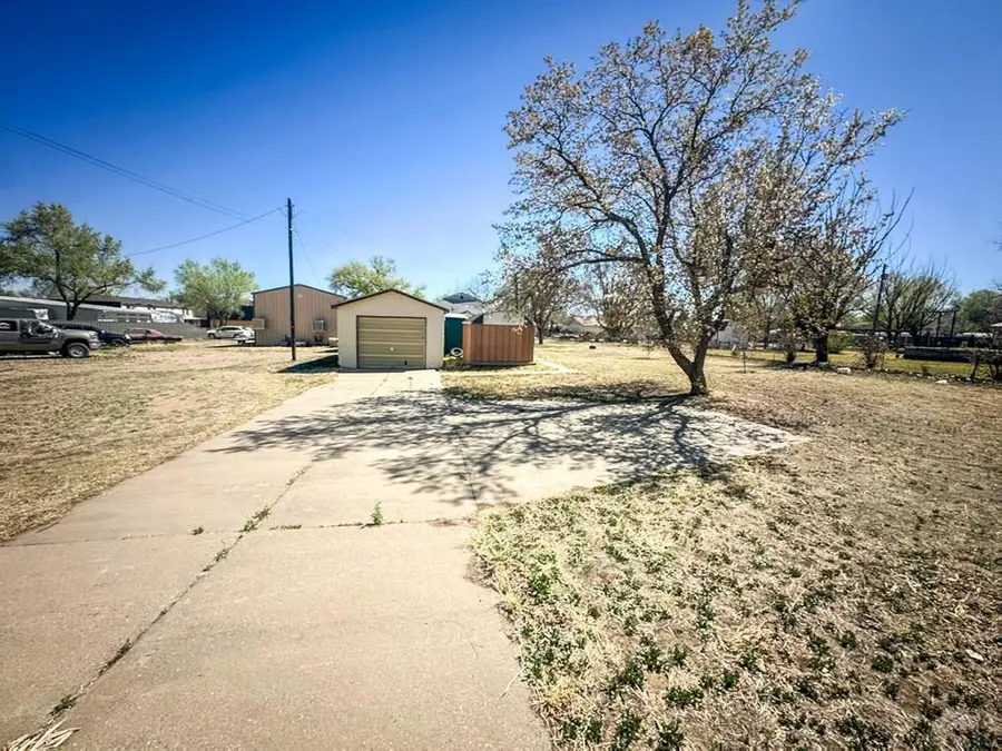 900 S 13th St, Lamar, CO 81052 - #2