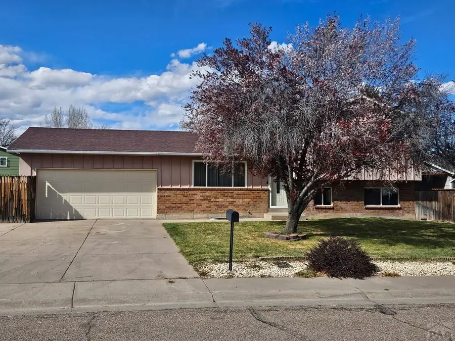 58 Briarwood Circle, Pueblo, CO 81005 - #3