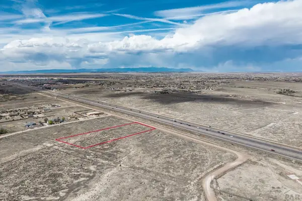 1222 E Grouse Dr, Pueblo West, CO 81007
