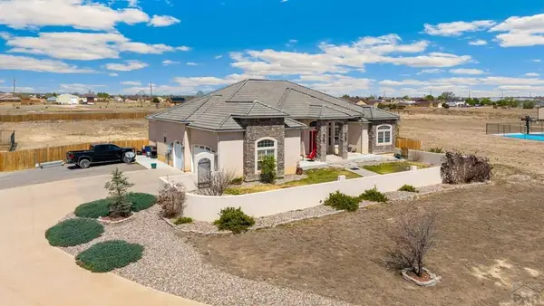 1073 W El Esperante Dr, Pueblo West, CO 81007