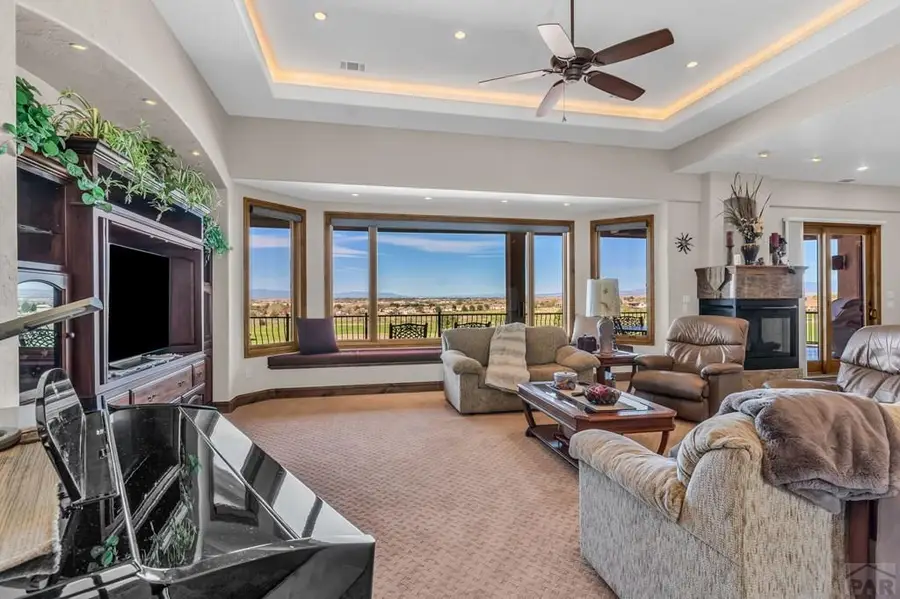 4427 Porta Fina Dr, Pueblo, CO 81001 - #3