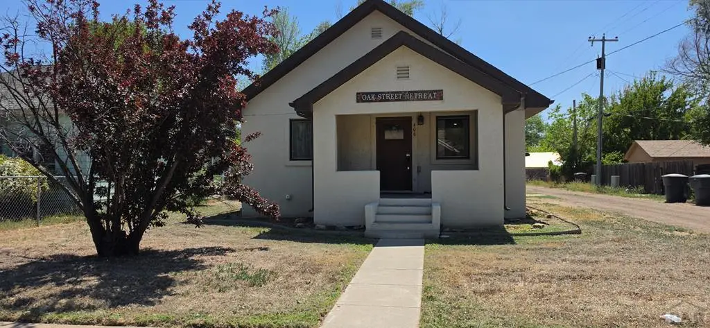 406 E Oak St, Lamar, CO 81052 - #1