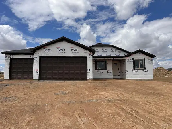 675 E Heron Dr, Pueblo West, CO 81007