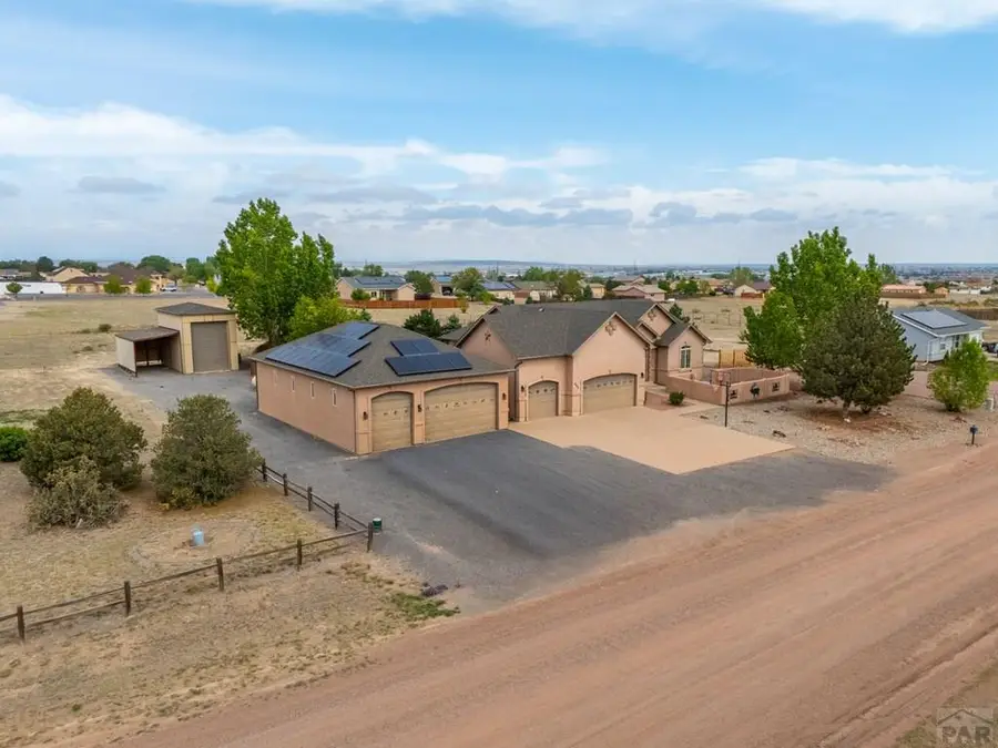 553 S Saunders Dr W, Pueblo West, CO 81007 - #2