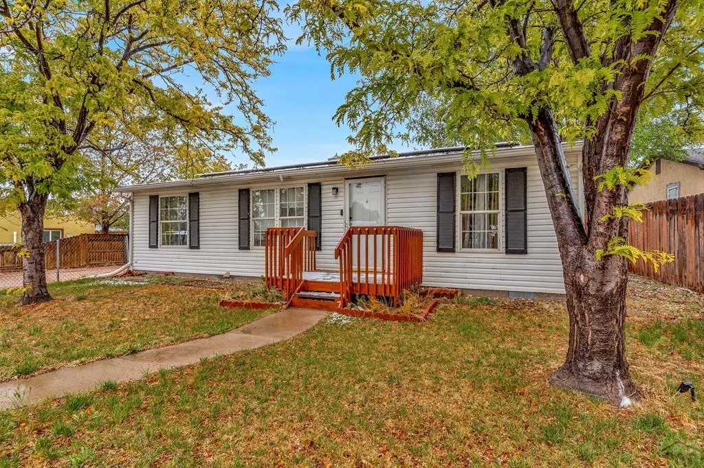 708 Santa Clara Ave, Pueblo, CO 81005 - #1