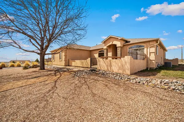 1225 N Parkridge Dr, Pueblo West, CO 81007