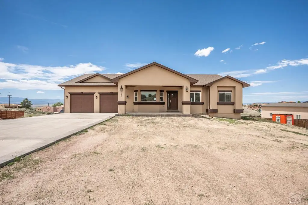 987 S Blue Hills Dr, Pueblo West, CO 81007 - #1