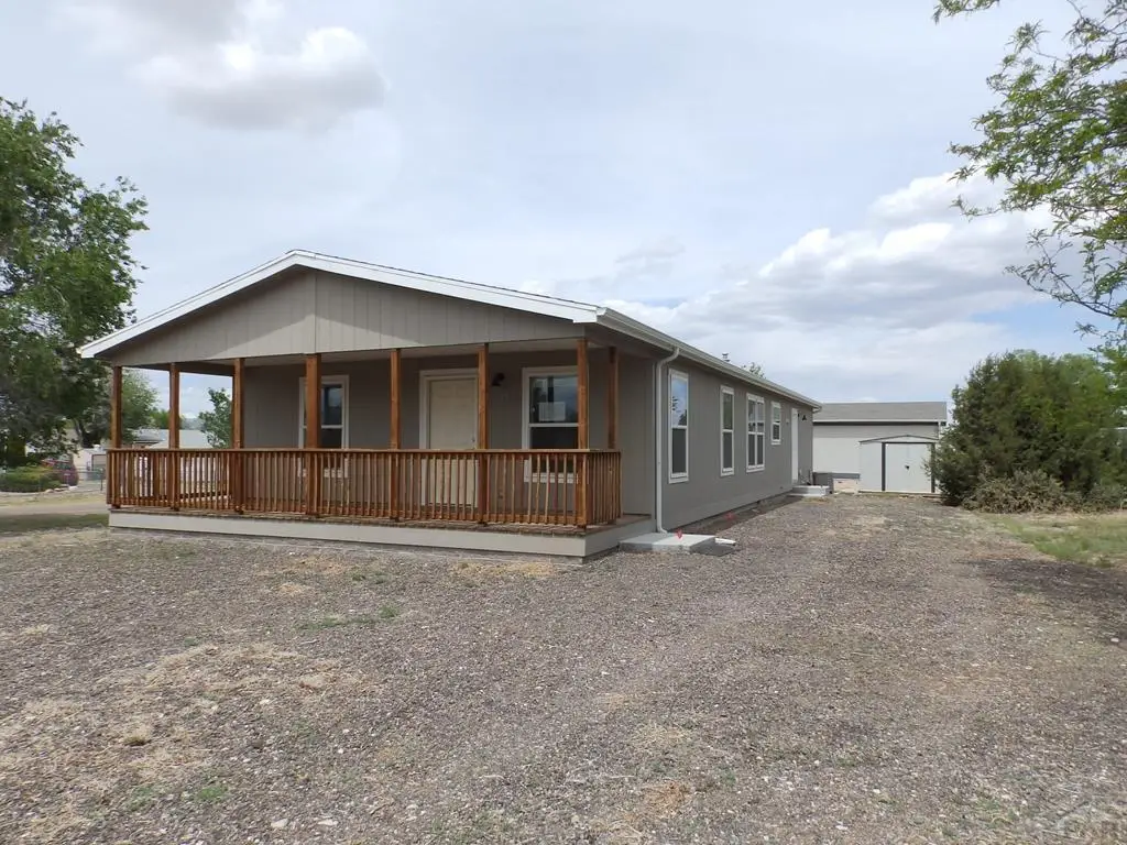1038 S Saddlerock Dr, Pueblo West, CO 81007 - #1