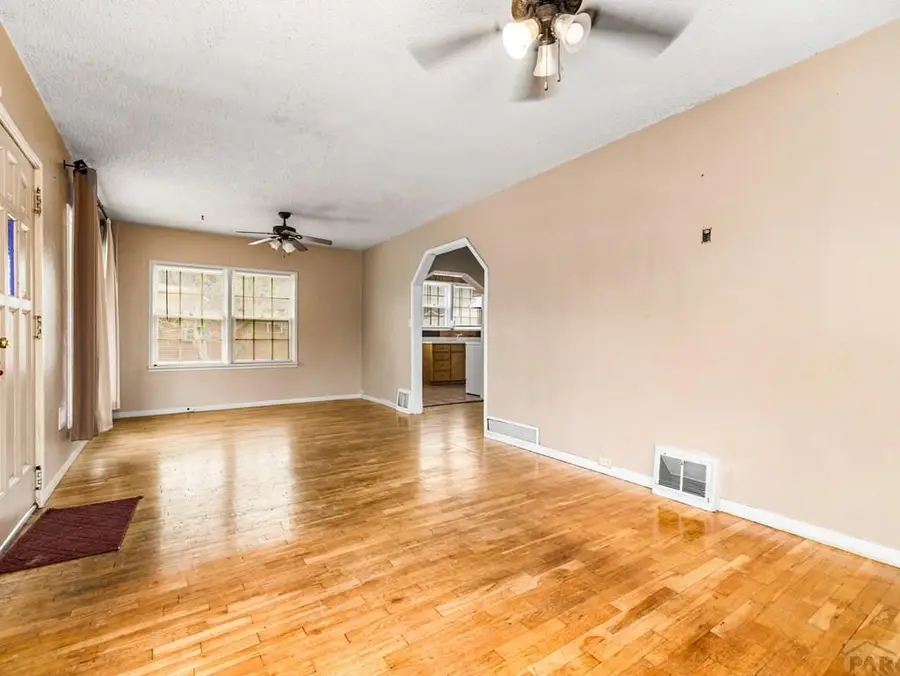 2325 Poplar St, Pueblo, CO 81004 - #3