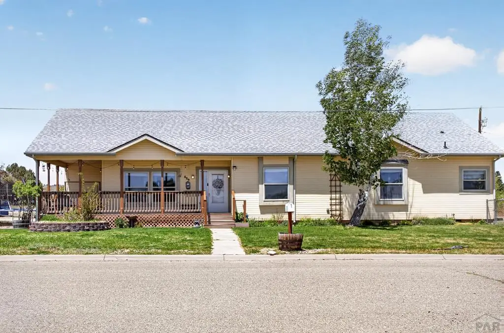 824 W Cedar St, Walsenburg, CO 81089 - #1